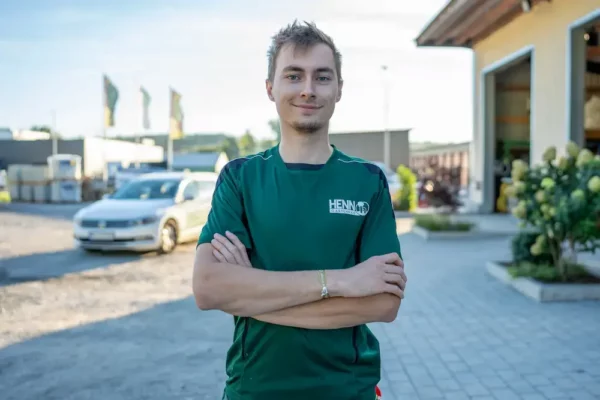 Über uns_Christian Henn2(1) Über uns_Christian Henn2(1)